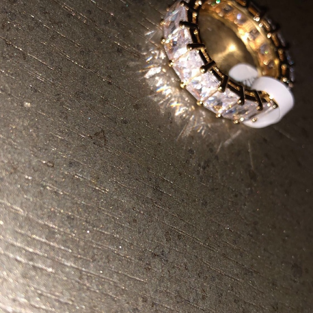 Gold trim costume jewelry ring size 9